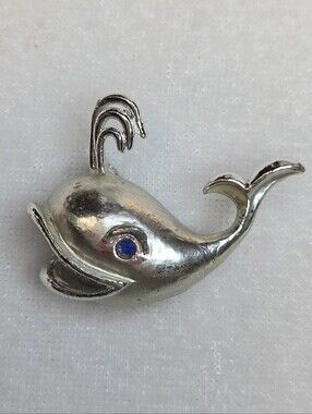 Vintage "Happy Whale" Spouting Brooch / Pin